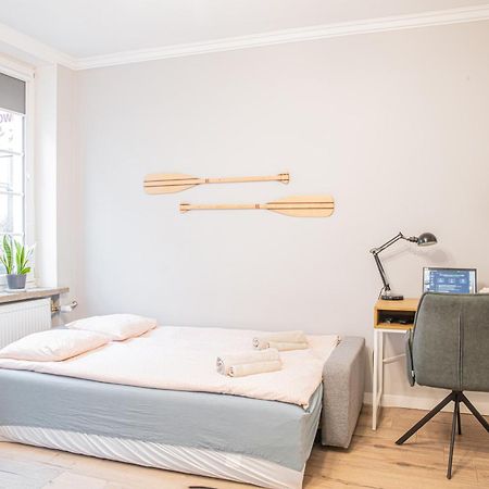 Lily Apart - Private Rooms In The Old Town 格但斯克 外观 照片